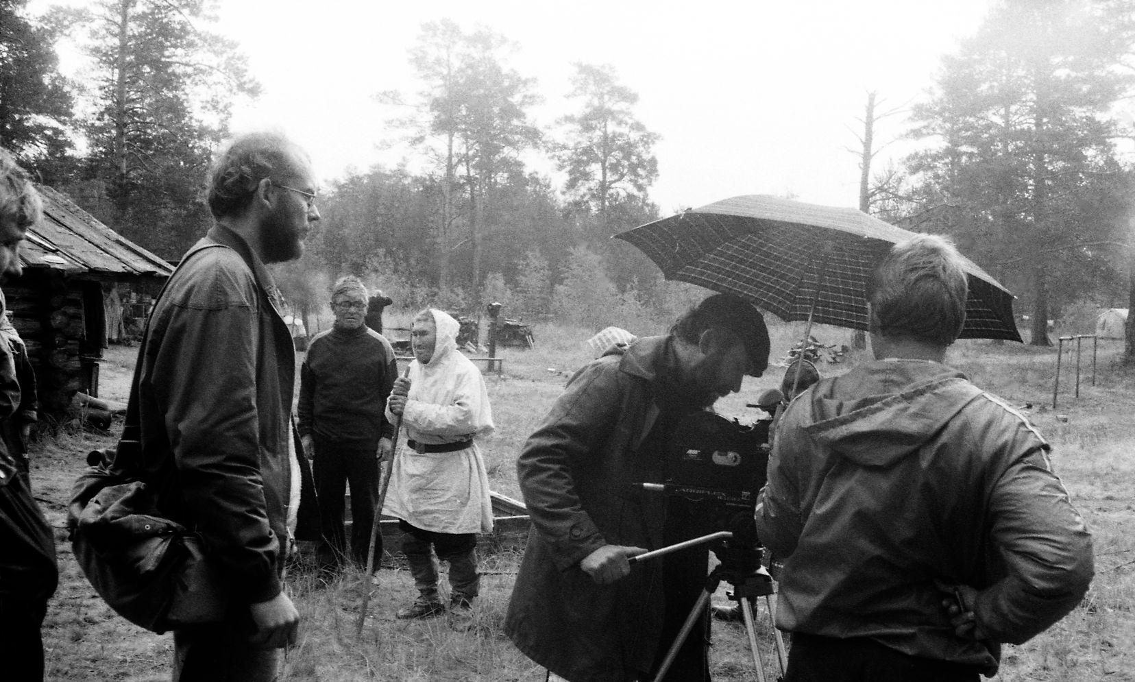 Filmivõtete argipäevad (1988) - Foto Enn Säde