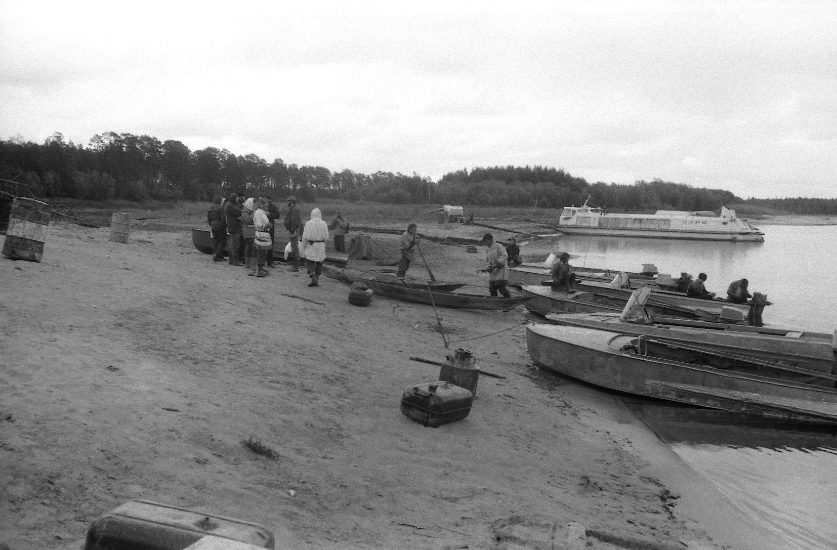 Sõit üle jõe kasetohtu tooma (1988) - Foto Enn Säde