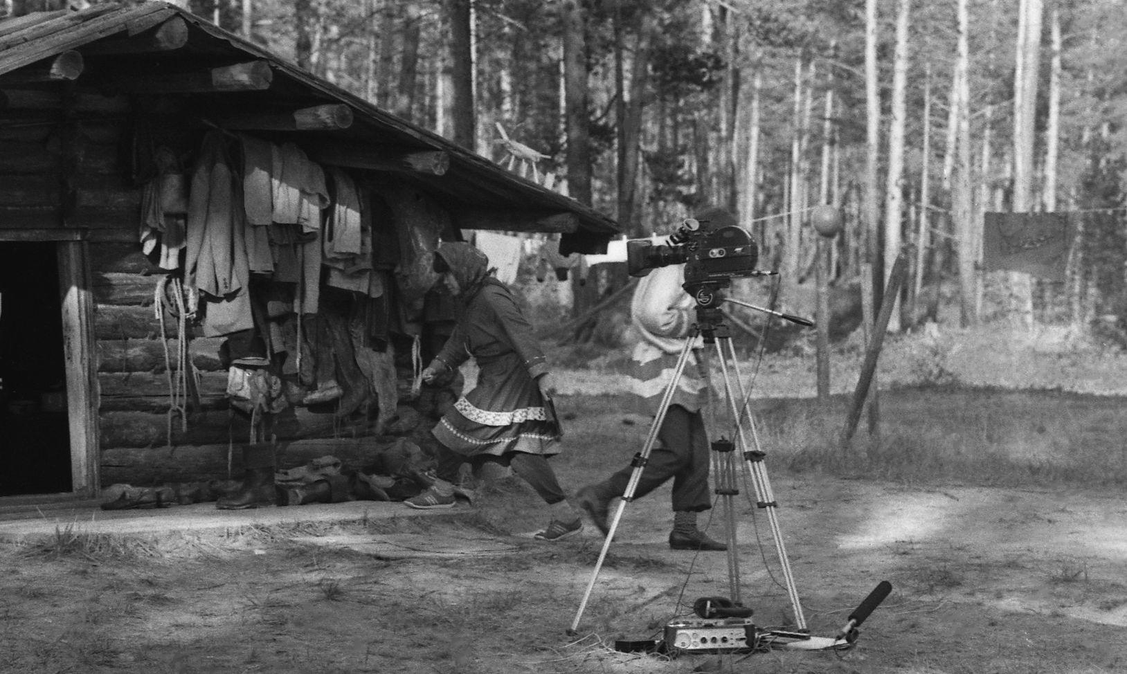 Filmivõtete argipäevad (1988) - Foto Enn Säde