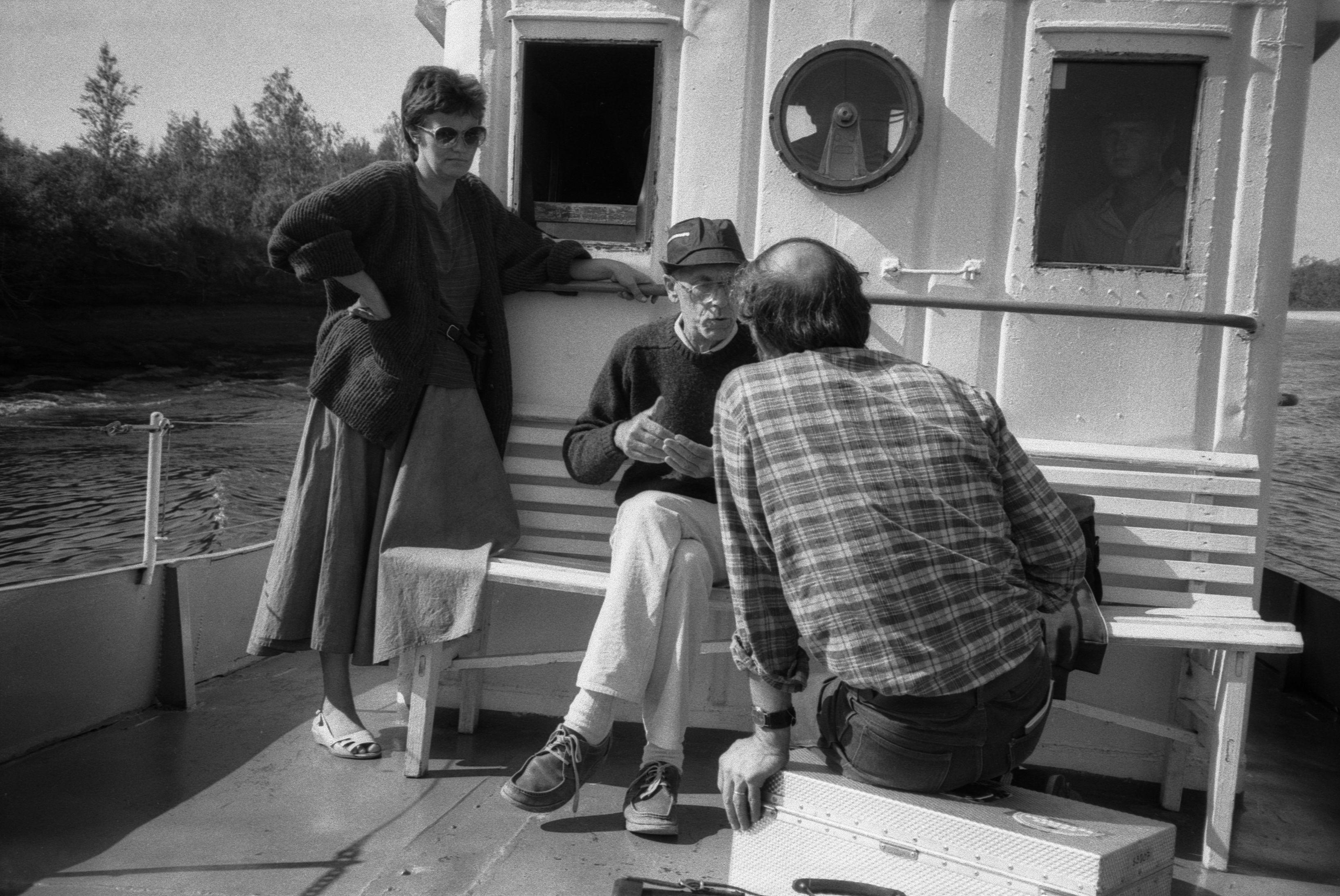 Esimesel laeval (1988)