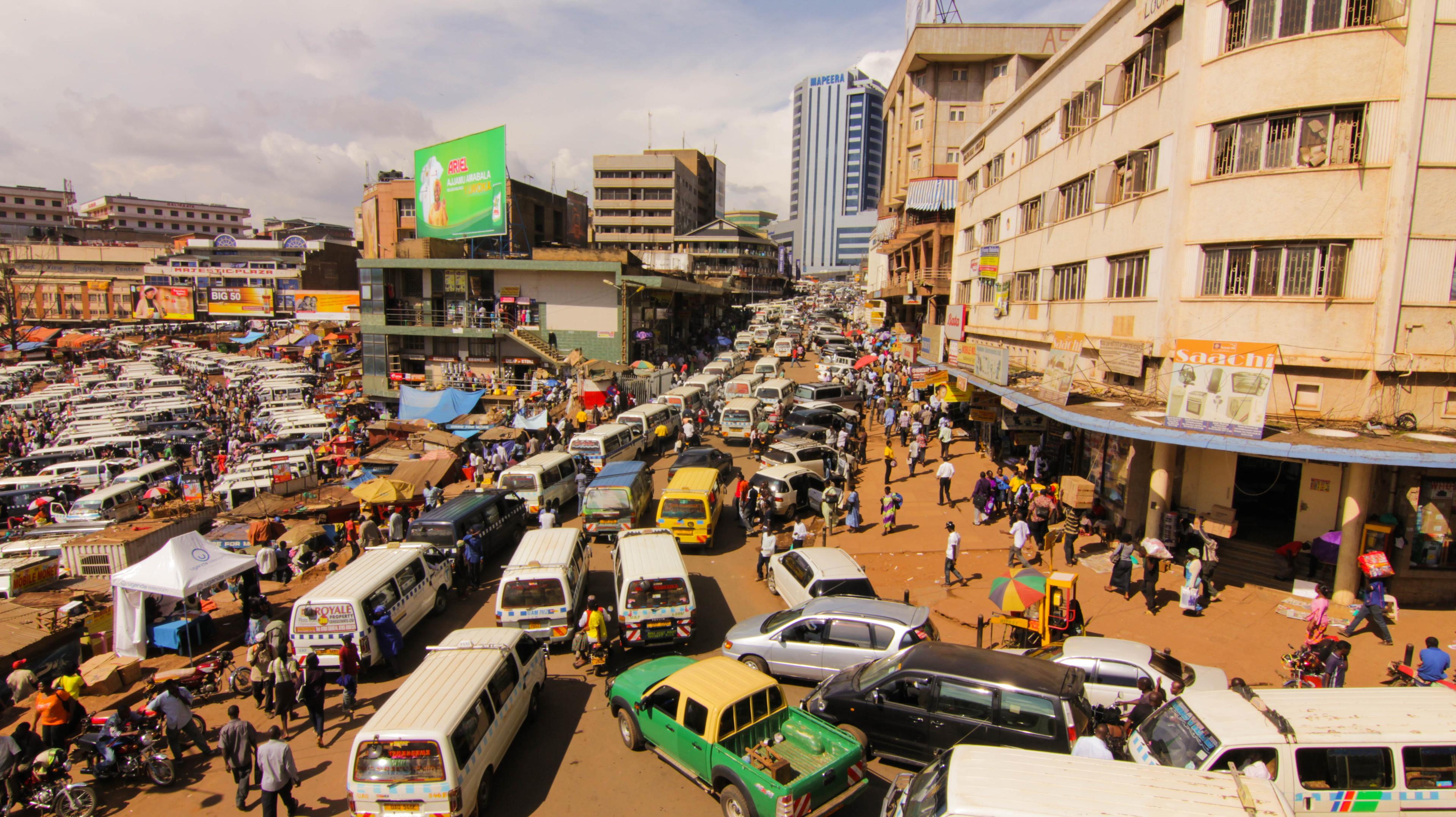 Linn Ugandas - Foto Kullar Viimne