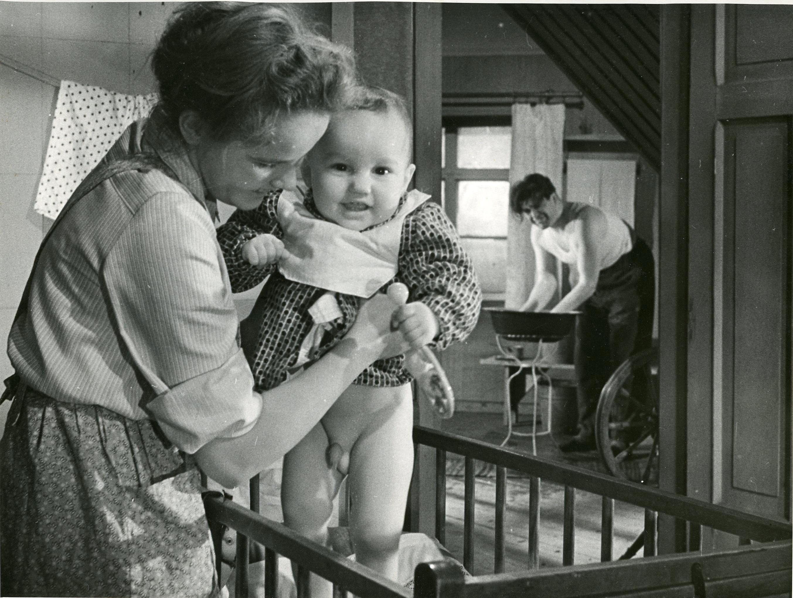 Mängufilm Õhtust hommikuni (1962) - Salme osas Viiu Härm, Rudolfi osas Aksel Orav 